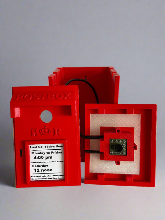 Chickli Bird Box with Wifi 5MP Camera & 10m power cable. (Post Box - 25mm Entrance Hole)